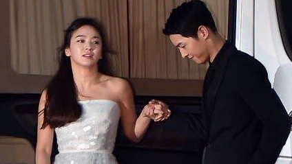 Song Hye Kyo và Song Joong Ki thời mới hẹn hò. Ảnh: Naver