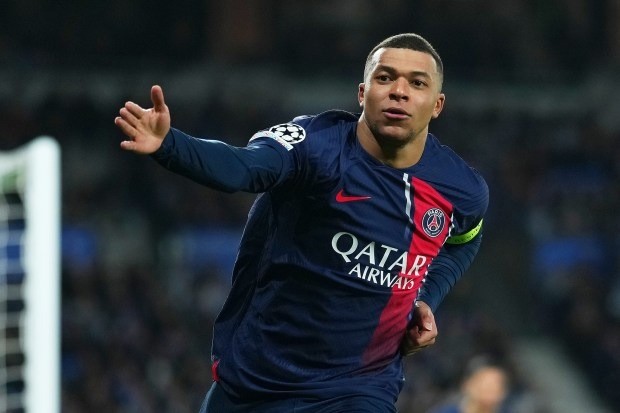 Kylian Mbappé đã chính thức gia nhập Real Madrid.