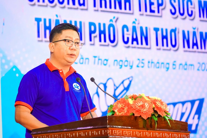 Anh Trần Việt Tuấn, Phó Bí thư Thành đoàn Cần Thơ thông tin về chương trình Tiếp sức mùa thi 2024.