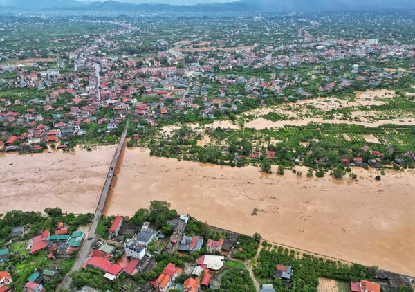 Lũ trên sông Thương, sông Lục Nam ở Bắc Giang hiện đã vượt báo động 3. Ảnh: Trần Tuấn