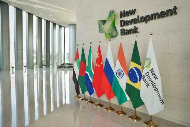 Ngân hàng BRICS được xem là làn gió mới vượt trội IMF
