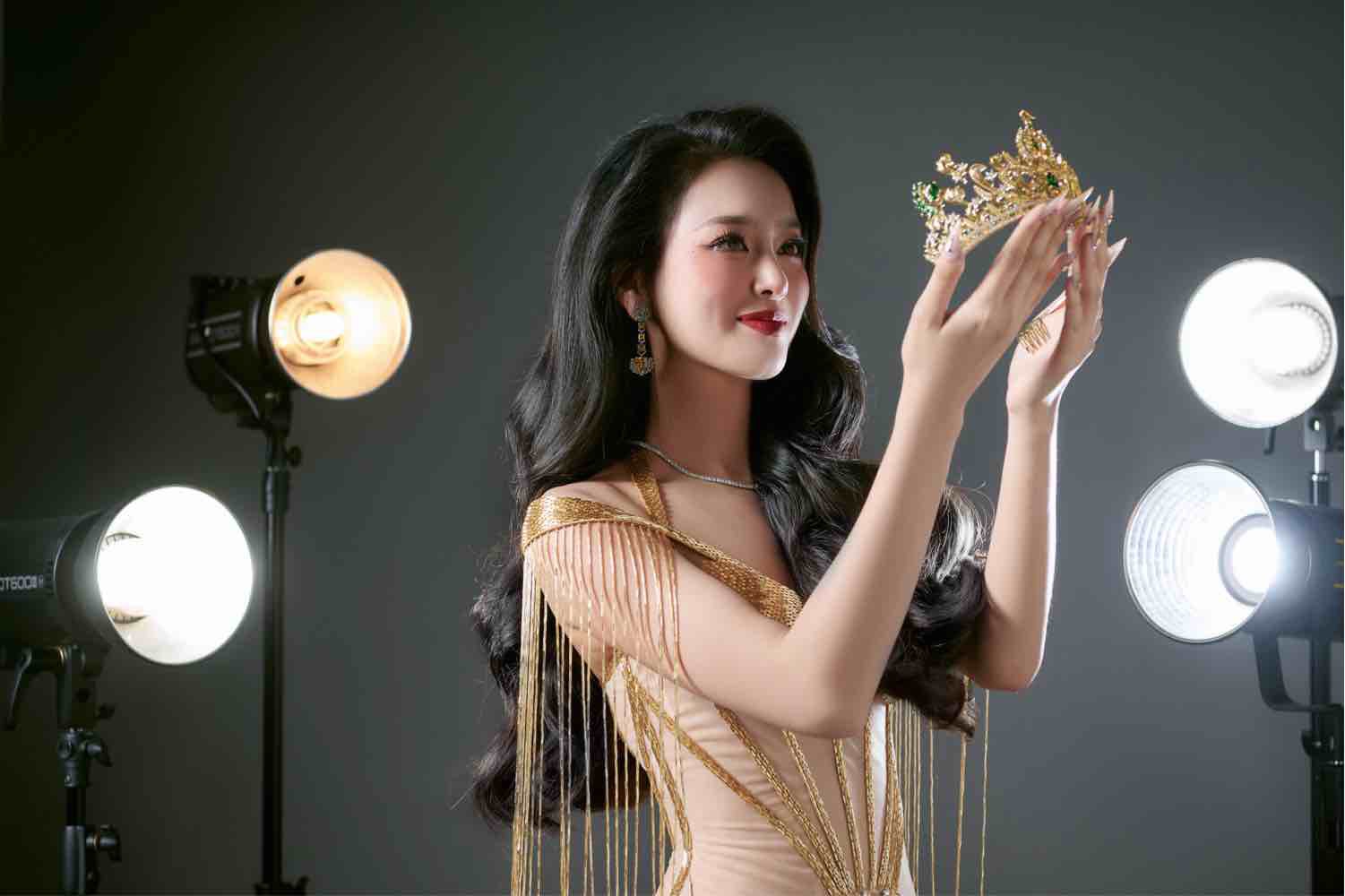 Á hậu Bùi Khánh Linh từng tham gia nhiều cuộc thi nhan sắc. Ảnh: Nhân vật cung cấp