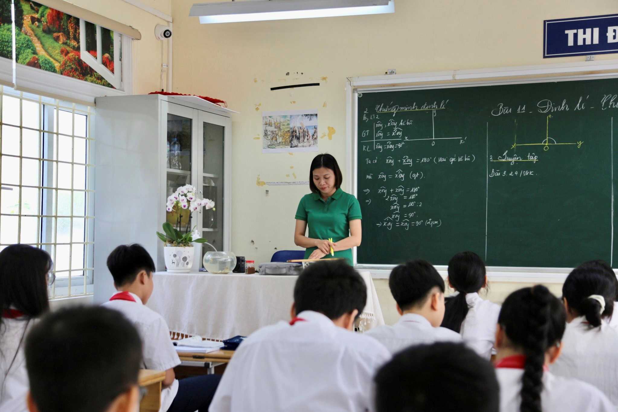 Tiết học của cô trò tại một trường THCS tại Hà Nội. Ảnh: Vân Trang