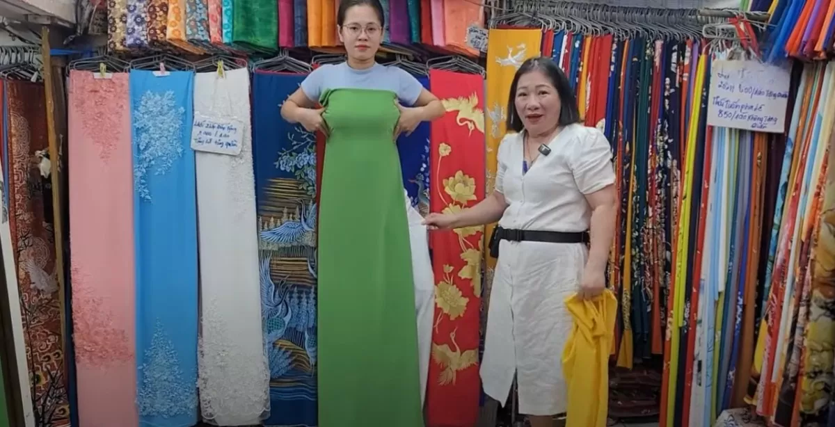 Chợ thời trang lớn nhất TP. Hồ Chí Minh vắng khách dịp cuối năm Chợ thời trang lớn nhất TP. Hồ Chí Minh vắng khách dịp cuối năm