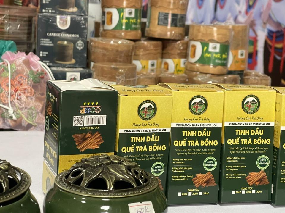 Các sản phẩm từ cây quế đang là thế mạnh của huyện miền núi Trà Bồng. Cục Sở hữu trí tuệ cũng đã cấp Giấy chứng nhận đăng ký chỉ dẫn địa lý cho quế Trà Bồng.