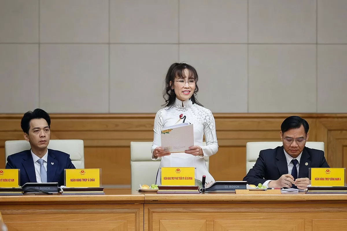 Bà Nguyễn Thị Phương Thảo, Phó Chủ tịch Thường trực HDBank cho biết, hiện nay HDBank và các đối tác đang phối hợp thực hiện các hợp đồng 48 tỷ USD với các tập đoàn lớn của Hoa Kỳ và đang thương lượng tăng lên 64 tỷ USD, tạo ra 500.000 việc làm. Ảnh: VGP/Nhật Bắc Bà Nguyễn Thị Phương Thảo, Phó Chủ tịch Thường trực HDBank cho biết, hiện nay HDBank và các đối tác đang phối hợp thực hiện các hợp đồng 48 tỷ USD với các tập đoàn lớn của Hoa Kỳ và đang thương lượng tăng lên 64 tỷ USD, tạo ra 500.000 việc làm. Ảnh: VGP/Nhật Bắc