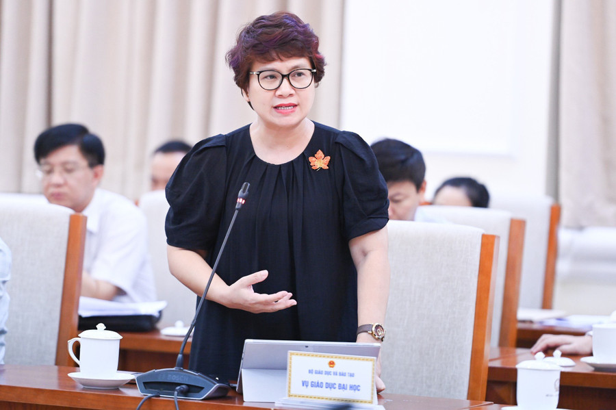 pgs-nguyen-thu-thuy.jpg