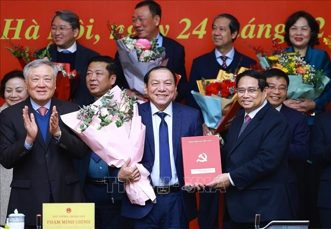 Thủ tướng Phạm Minh Chính Quyết định cho Đảng bộ Bộ Văn hoá, Thể thao và Du lịch. (Ảnh: Dương Giang/TTXVN) tt-quyet-dinh-chinh-phu-24022025-04.jpg