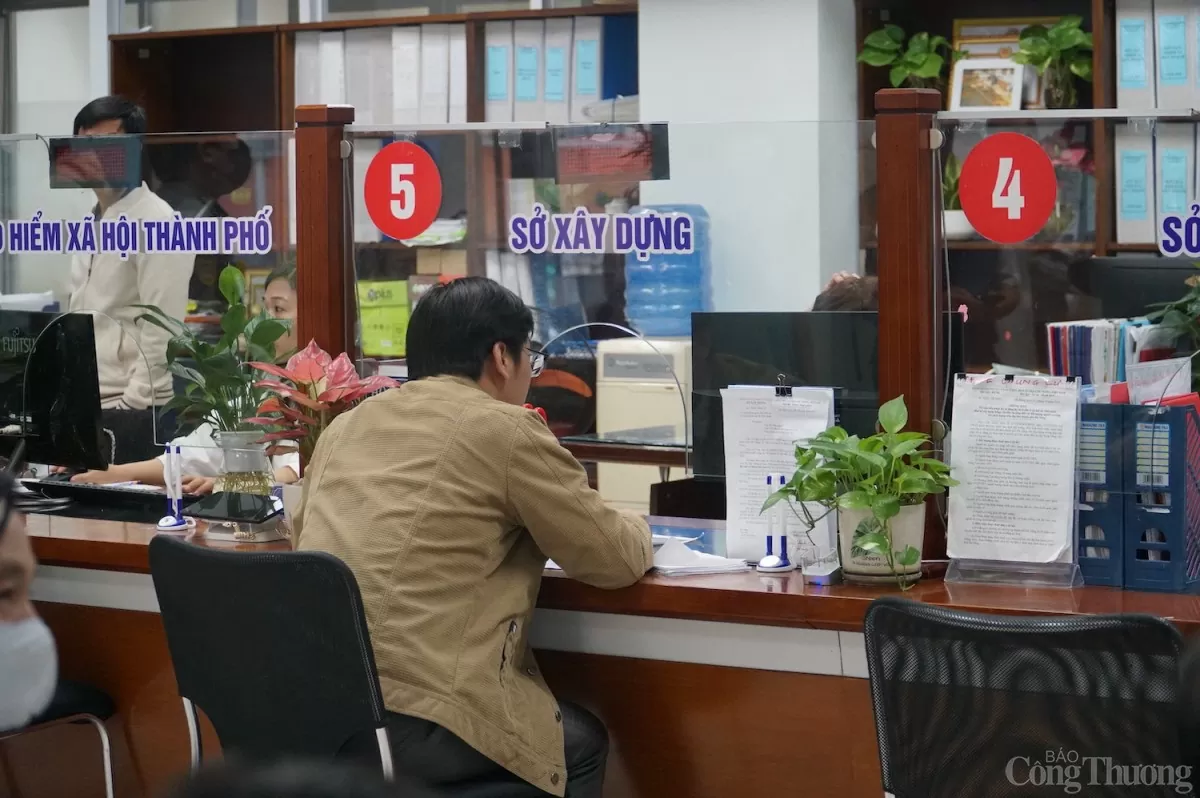 Các hoạt động thực hiện thủ tục hành chính của người dân, doanh nghiệp trên địa bàn thành phố Đà Nẵng ổn định trong ngày đầu hoạt động của các Sở sau sắp xếp, hợp nhất. Các hoạt động thực hiện thủ tục hành chính của người dân, doanh nghiệp trên địa bàn thành phố Đà Nẵng ổn định trong ngày đầu hoạt động của các Sở sau sắp xếp, hợp nhất.
