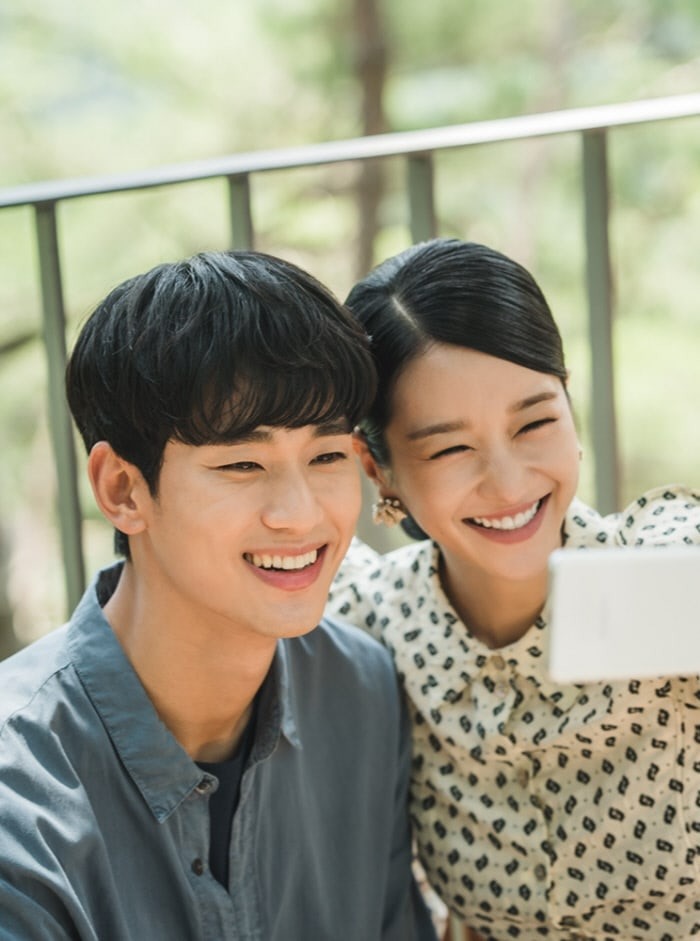 Seo Ye Ji và Kim Soo Hyun từng vướng nghi vấn phim giả tình thật. Ảnh: Nhà sản xuất