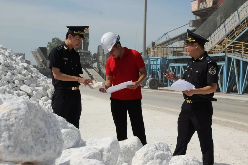 Hải quan khu vực II chủ động ứng phó 'bão' thuế quan