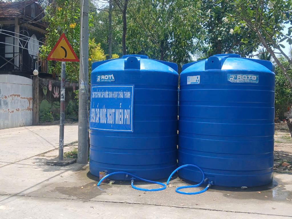 Không có cảnh chen chút để đợi tới lượt lấy