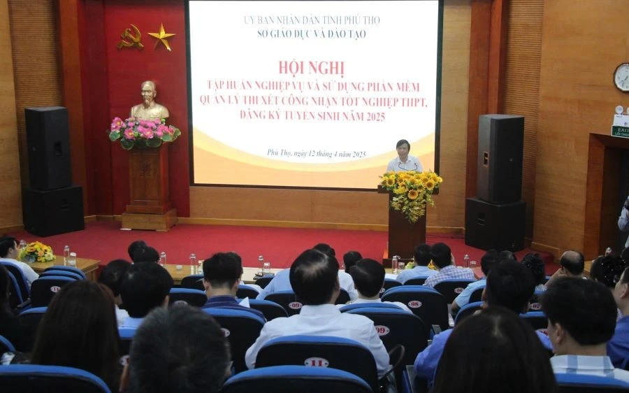 Sở GD&ĐT tỉnh Phú Thọ tổ chức hội nghị tập huấn nghiệp vụ và sử dụng phần mềm quản lý thi, xét công nhận tốt nghiệp THPT, đăng ký tuyển sinh năm 2025.