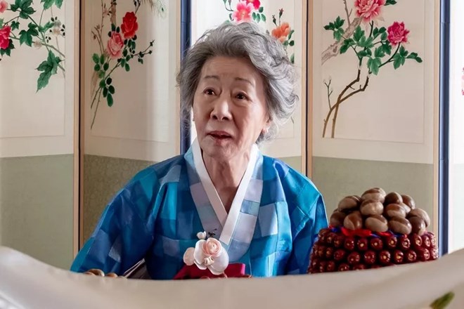 Diễn viên đầu tiên của Hàn đoạt Oscar tiết lộ con trai là người đồng tính