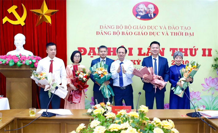 Ban Chấp hành Đảng bộ Báo Giáo dục và Thời đại nhiệm kỳ 2025 - 2030 ra mắt Đại hội. screenshot-2025-05-23-174822.png