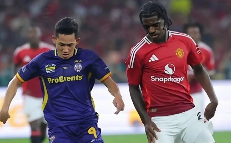 Man United thua sốc tuyển All Stars ASEAN.