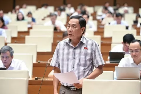 Đại biểu Phạm Văn Hòa