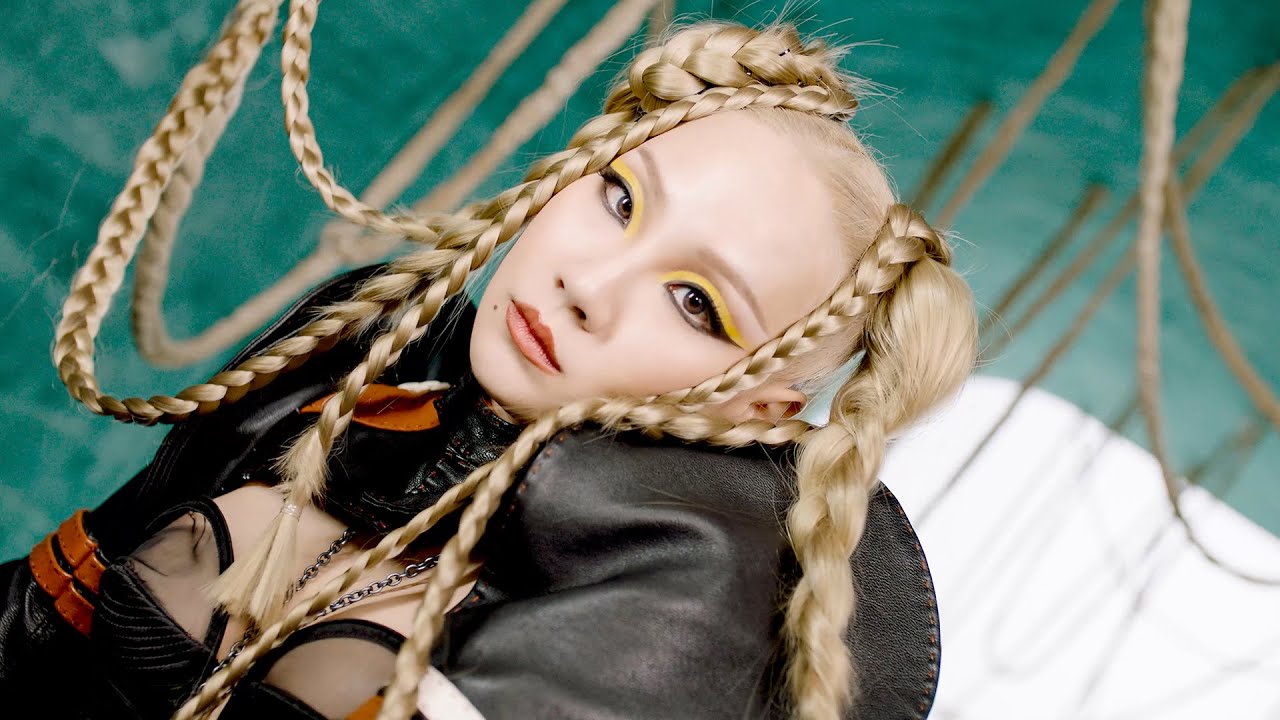 CL là một trong những nữ thần tượng có phong cách độc đáo, ấn tượng của Kpop. Ảnh: MV Lover Like Me