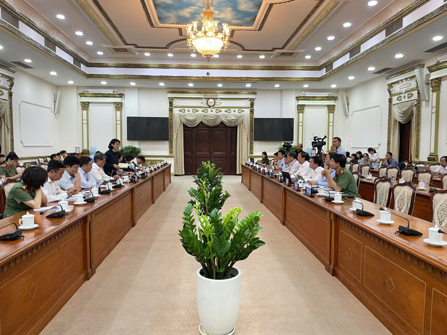 thu-truong-lam-viec-tphcm-2.jpg
