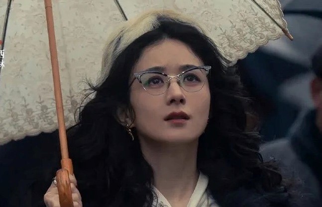 Triệu Lệ Dĩnh gây tranh cãi trong phim có Dương Mịch, Chương Tử Di
