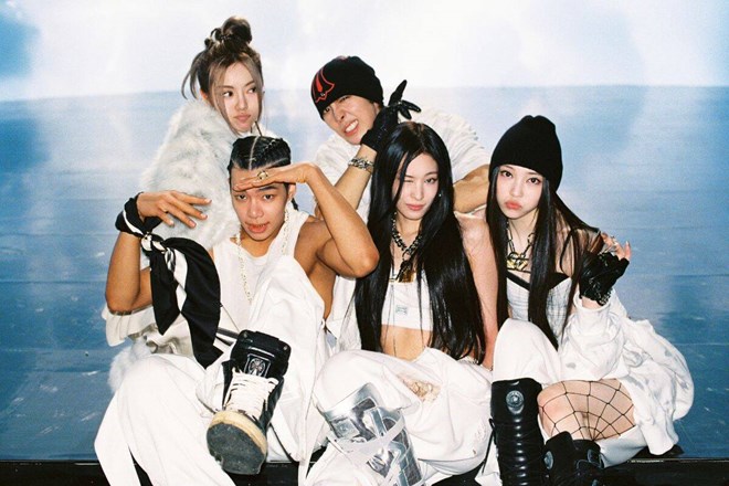 Cách nhóm nhạc Kpop có thành viên xuất thân tài phiệt chinh phục khán giả