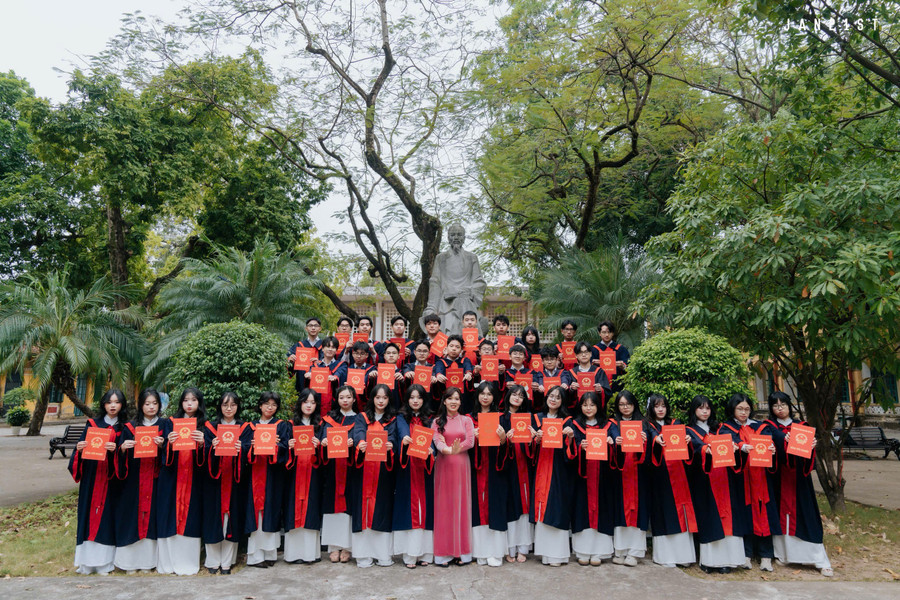 thu-hoa.jpg