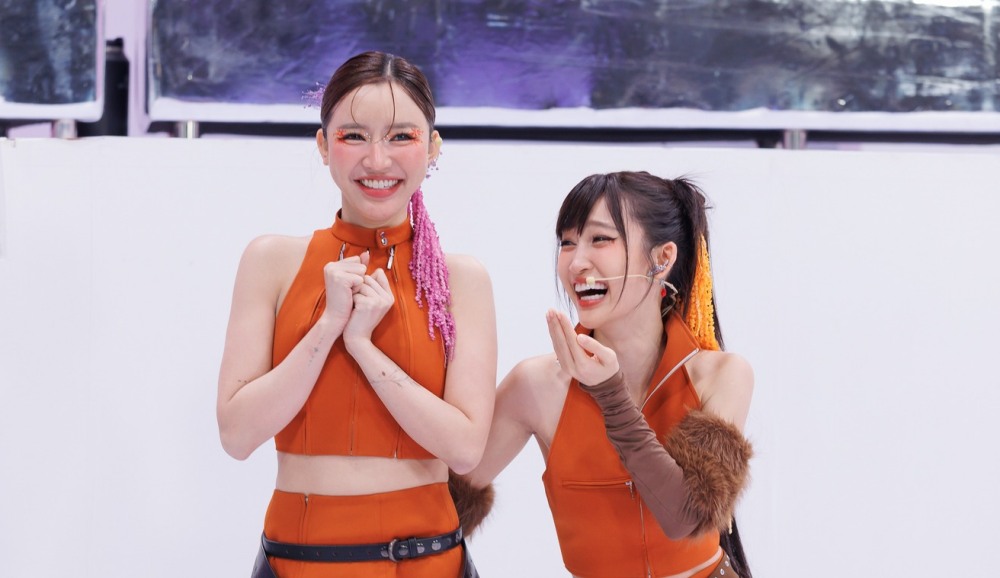 Em xinh say hi bị nhận xét sa đà vào mảng miếng, những cuộc trò chuyện ngoài lề của ca sĩ. Ảnh: NSX Em xinh say hi