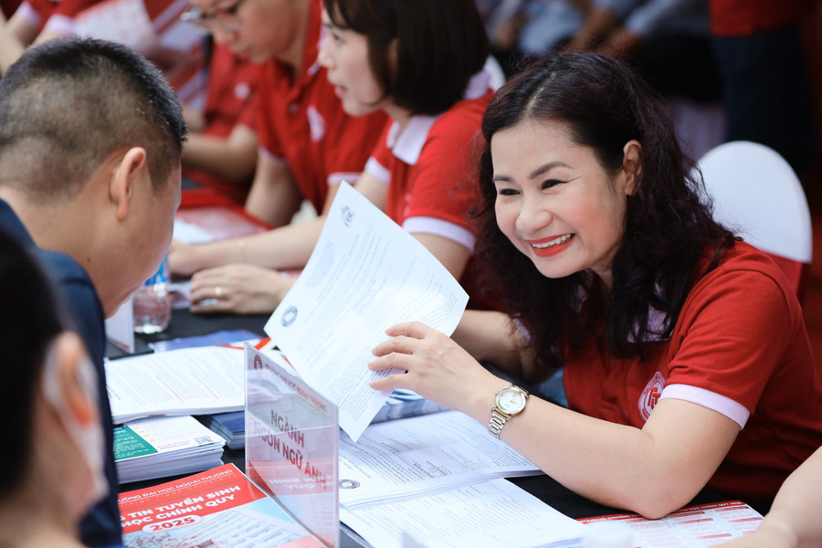 Ngày hội lựa chọn nguyện vọng năm 2025 tại Đại học Bách khoa Hà Nội.