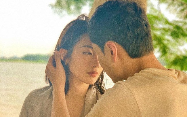 Thanh Sơn và Khả Ngân trong phim. Ảnh: VFC