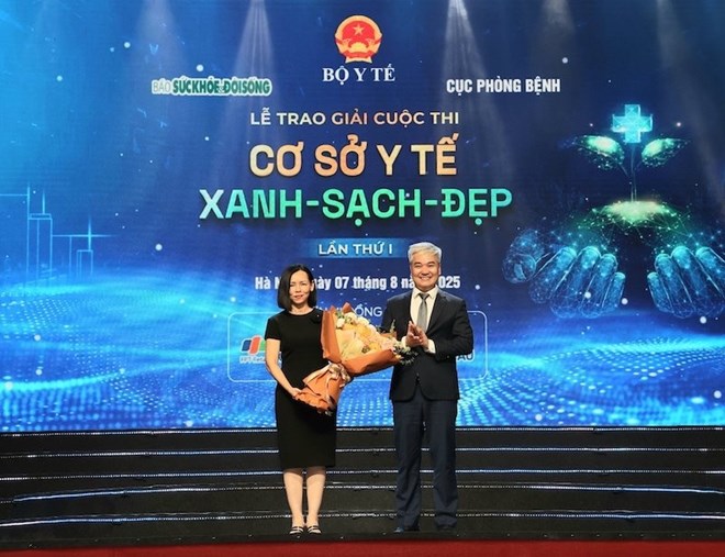 Long Châu đồng hành lan toả tinh thần Xanh - Sạch - Đẹp trong ngành y tế
