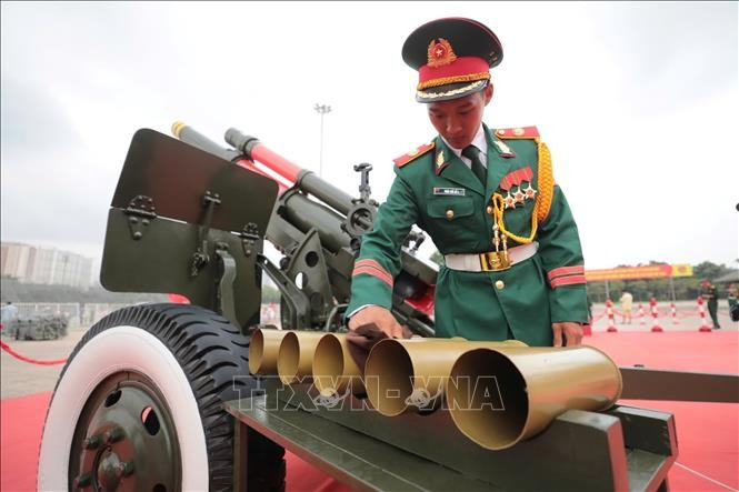 Các loại pháo lễ có yêu cầu cao về chất lượng, tình trạng kỹ thuật, đồng thời phải đảm bảo tính đồng bộ từ màu sơn, quân cụ, trang cụ, kính ngắm đến từng chi tiết phụ tùng.