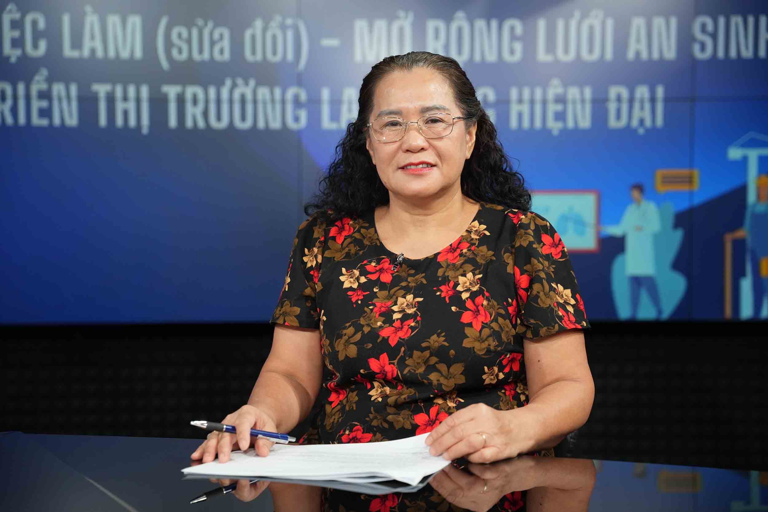 Bà Nguyễn Thị Lan Hương – nguyên Viện trưởng Viện Khoa học lao động xã hội trong buổi Tọa đàm. Ảnh: PV