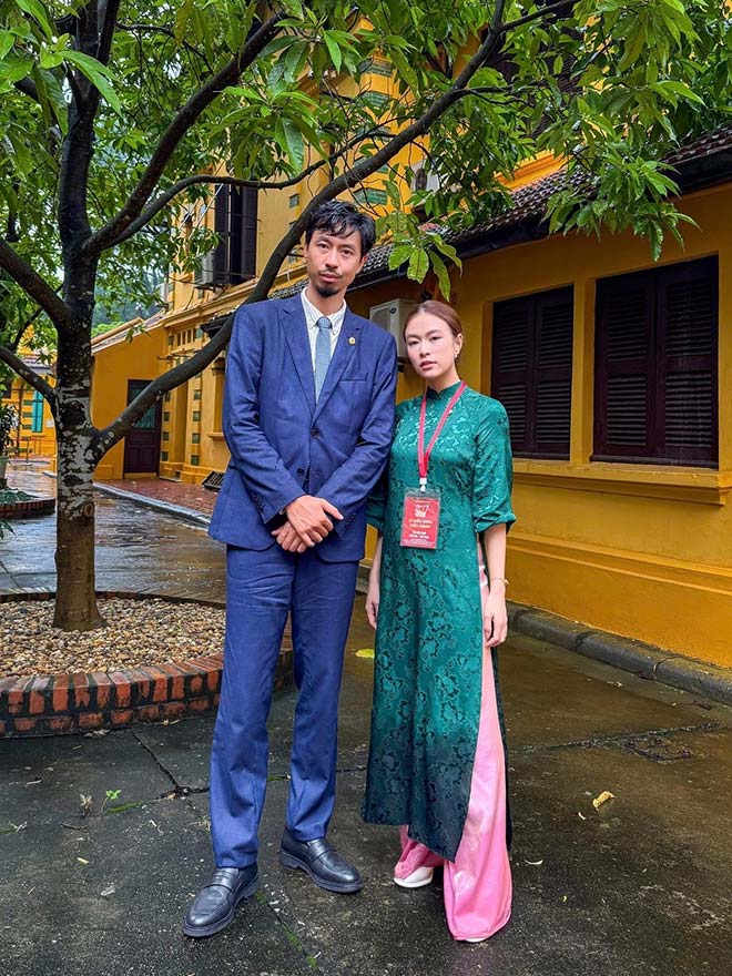 Hoàng Thùy Linh đăng ảnh chụp cùng Đen Vâu. Ảnh: Nhân vật cung cấp