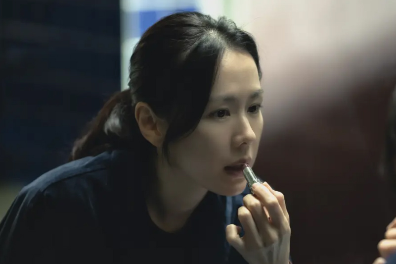 Son Ye Jin trong phim “No other choice“. Ảnh: Nhà sản xuất
