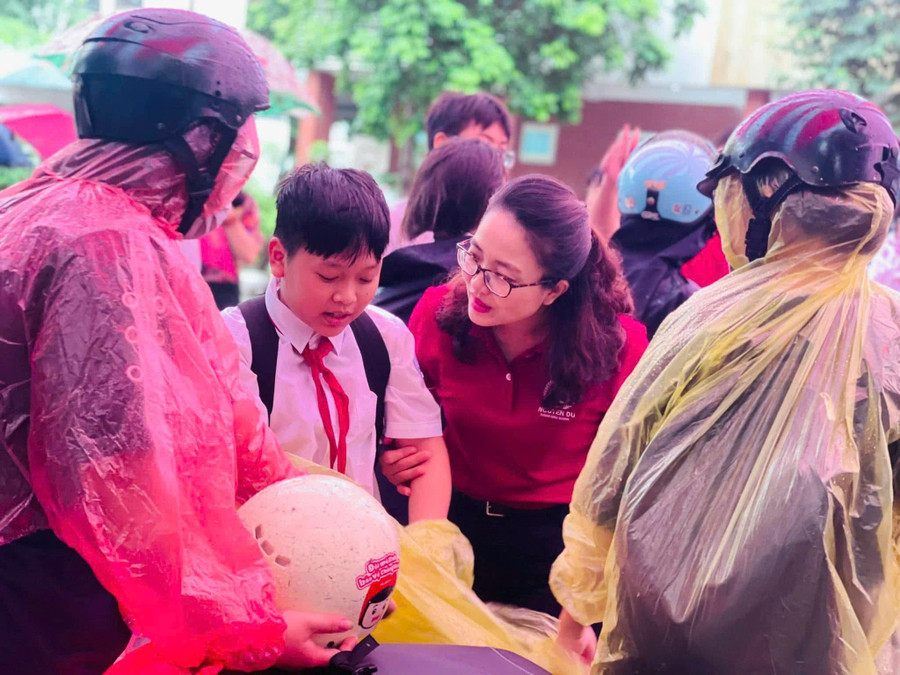 Nếu thời tiết mưa và bị ngập sâu, các nhà trường sẽ chủ động phương án, hình thức dạy và học để báo tới phụ huynh học sinh.