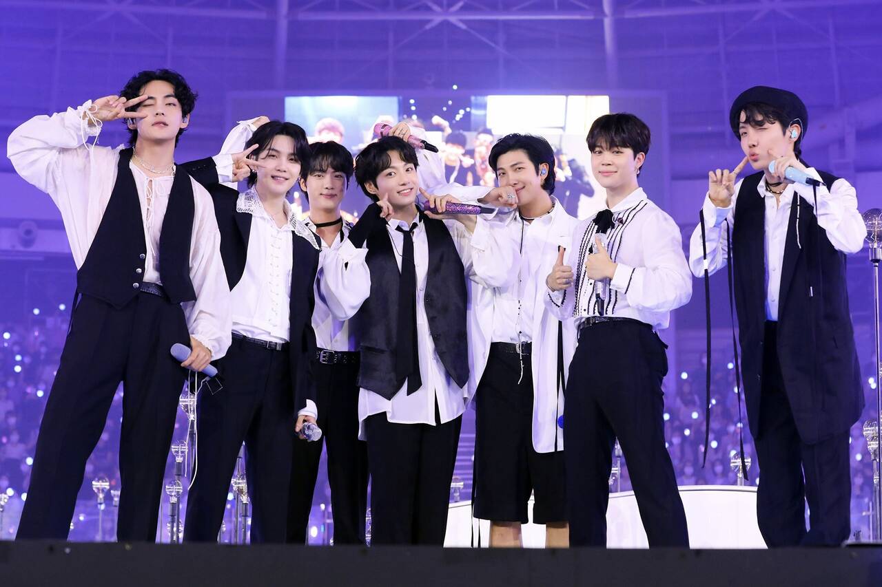 RM hé lộ BTS sẽ trở lại vào tháng 3.2026. Ảnh: Big Hit Music