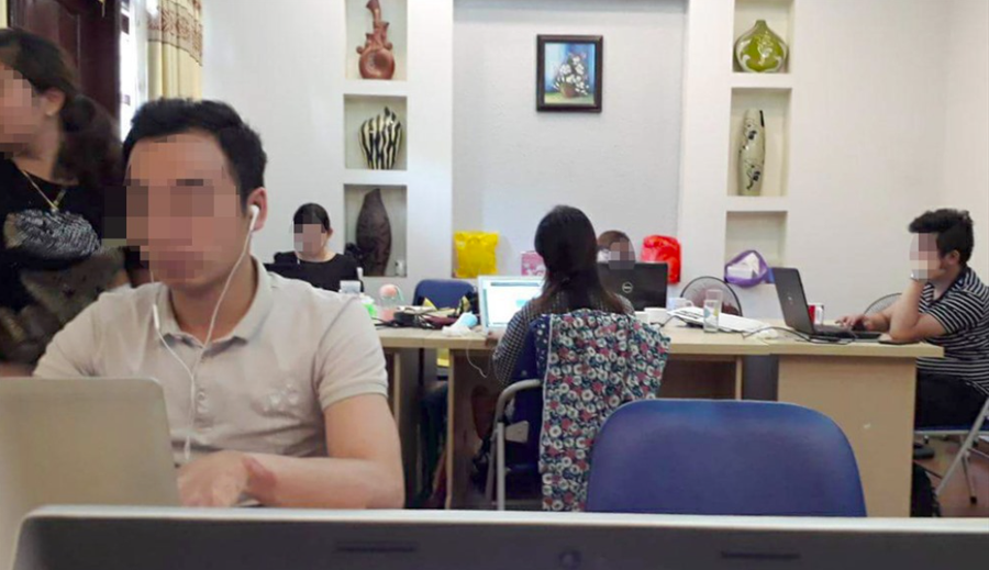 Các 'bác sĩ online' của Công ty Cổ phần Phát triển Công nghệ Đông Nam Dược. Ảnh: LĐ vu-an-duoc-pham-hoang-huong-ba-trum-tuong-an-2.png