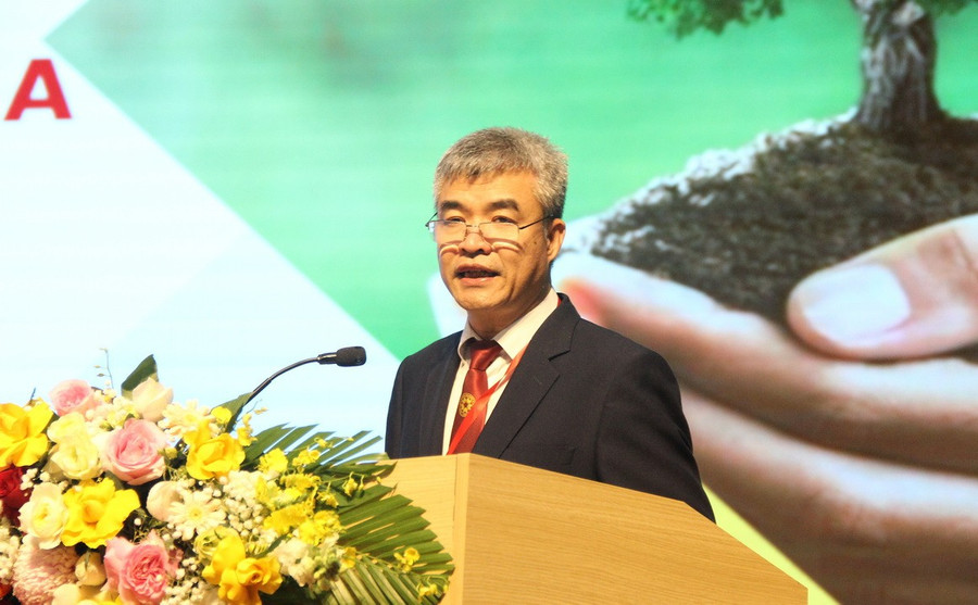 GS.TS Phạm Văn Cường – Phó Giám đốc Học viện Nông nghiệp Việt Nam phát biểu tại hội thảo. img-4658.jpg