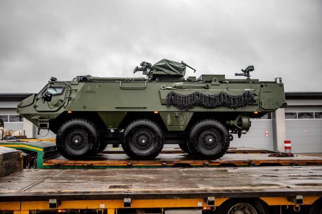 Xe bọc thép Patria 6×6. Ảnh: Defense News.