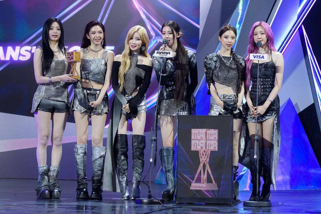 Baby Monster tại lễ trao giải MAMA 2025. Ảnh: MAMA