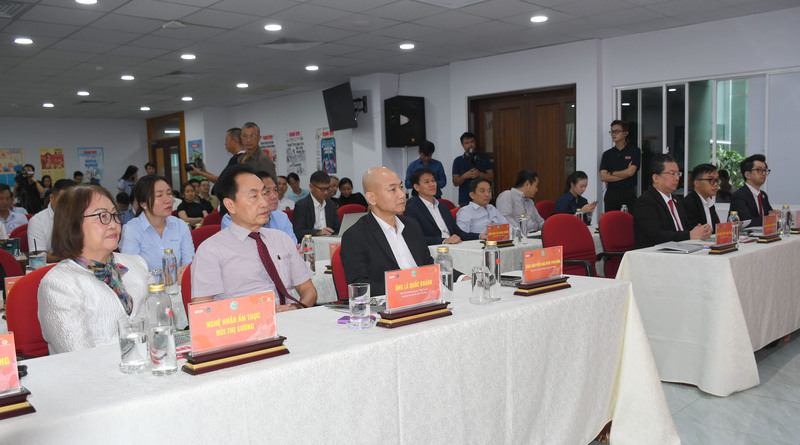 Đại biểu tham dự sự kiện. Ảnh: Minh Khuê.