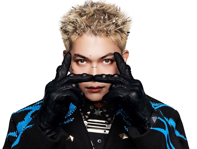 Màn tặng vàng gây sốt ở Anh trai say hi