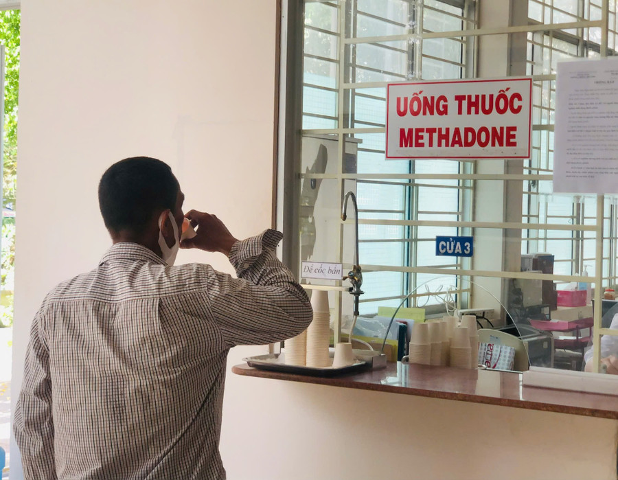 Bệnh nhân điều trị methadone giúp ngăn ngừa lây nhiễm HIV trong nhóm tiêm chích ma túy. (Ảnh: VGP) z7401861128435-8bd1042aaefeb70af12a6c64830ef281.jpg