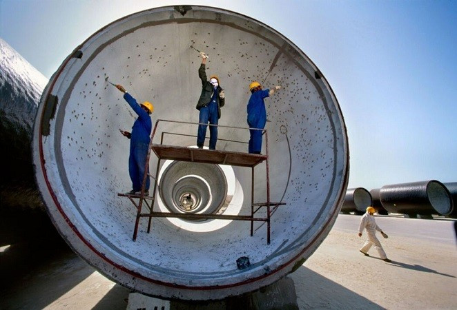 Sông nhân tạo vĩ đại (GMMR) là một dự án kỹ thuật dân dụng khổng lồ ở sa mạc châu Phi.