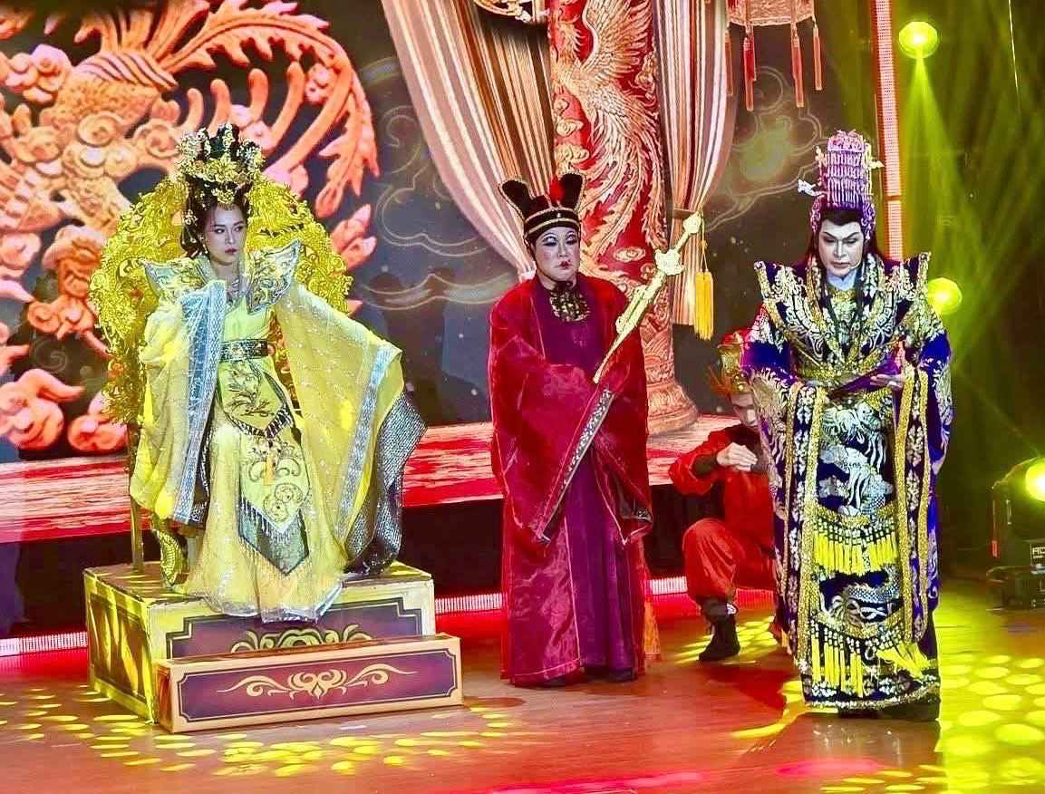 Một vai diễn của Hồng Phượng trong show. Ảnh: Ban tổ chức.