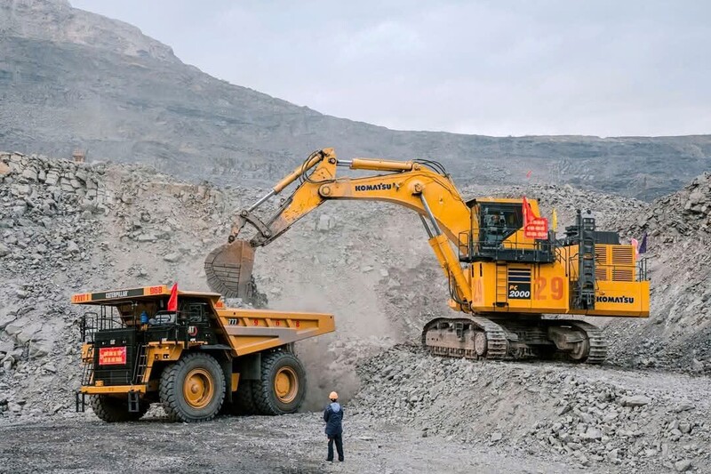 Hoạt động khai thác than giữ vai trò quan trọng trong bảo đảm nguồn cung năng lượng cho nền kinh tế. Ảnh minh hoạ