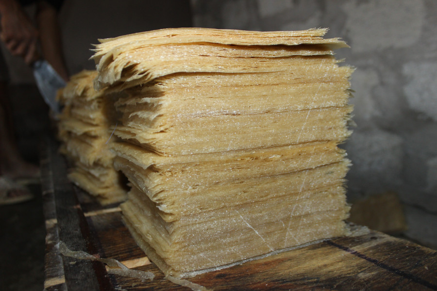 Trung bình mỗi ngày giáp Tết, các cơ sở sản xuất từ 30.000-50.000 bánh. img-7056.jpg