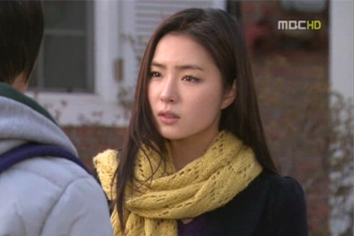 Shin Se Kyung nổi tiếng nhơ bộ phim Thần đêu đại đấy“. Ảnh từ vídei