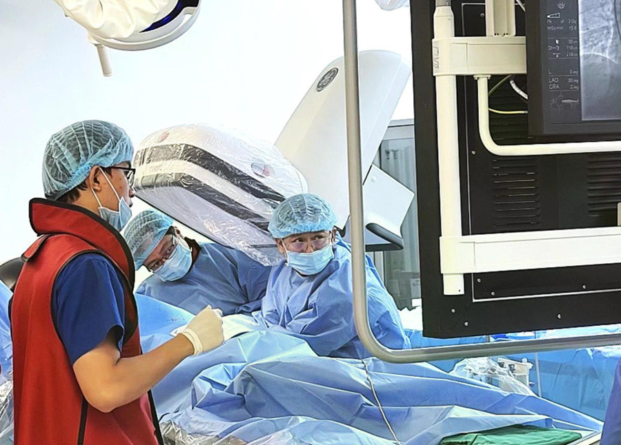 Vinmec Nha Trang cứu sống du khách Hàn Quốc nguy kịch, đưa về nước an toàn