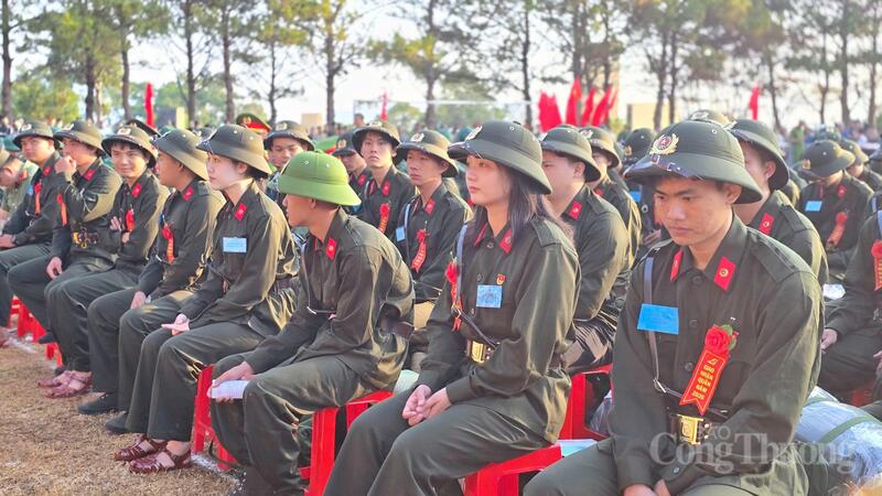 Năm nay, Gia Lai bàn giao 5.697 công dân cho 17 đơn vị thuộc Bộ Quốc phòng, Quân khu và Công an nhân dân.